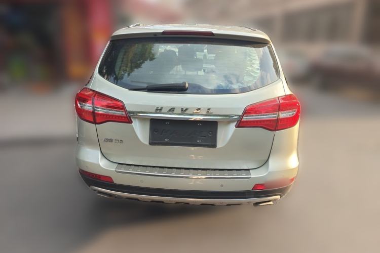 Used Haval H8 2015 2.0T Two-Wheel-Drive Elite Version Rear