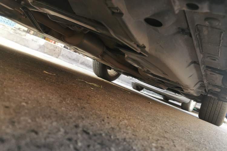 Used Haval H8 2015 2.0T Four-Wheel Drive Comfort Version Chassis Front Left