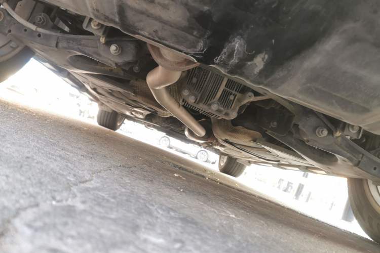 Used Haval H8 2015 2.0T Four-Wheel Drive Comfort Version Chassis Rear