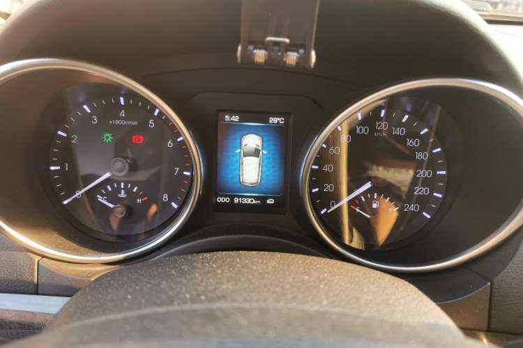 Used Haval H8 2015 2.0T Four-Wheel Drive Comfort Version Instrument Cluster