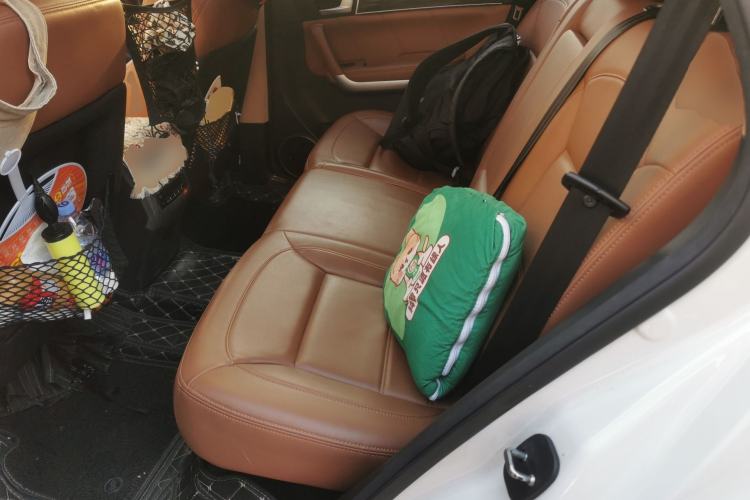 Used Haval H8 2015 2.0T Four-Wheel Drive Comfort Version Left Rear Seat