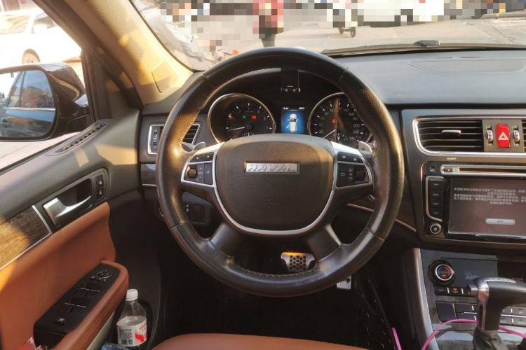 Used Haval H8 2015 2.0T Four-Wheel Drive Comfort Version Steering Wheel