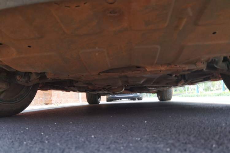 Used Haval H8 2015 2.0T Four-Wheel Drive Comfort Version Chassis Front