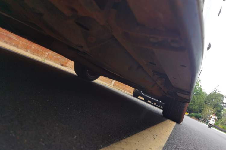Used Haval H8 2015 2.0T Four-Wheel Drive Comfort Version Chassis Front Left