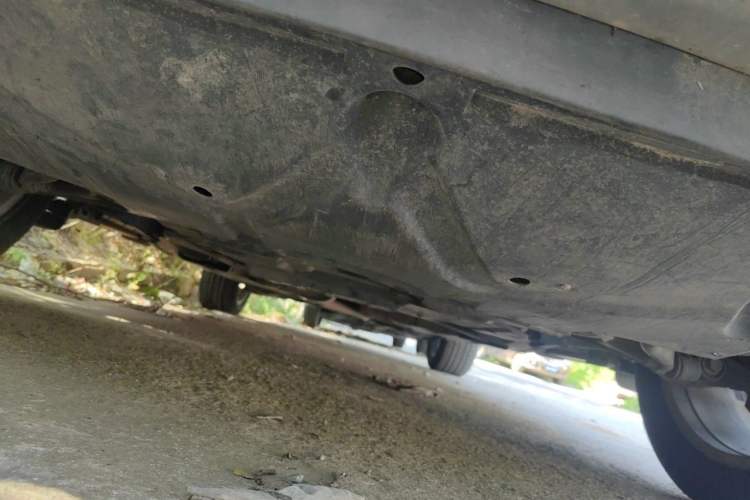 Used Haval H8 2015 2.0T Two-Wheel-Drive Elite Version Chassis Front