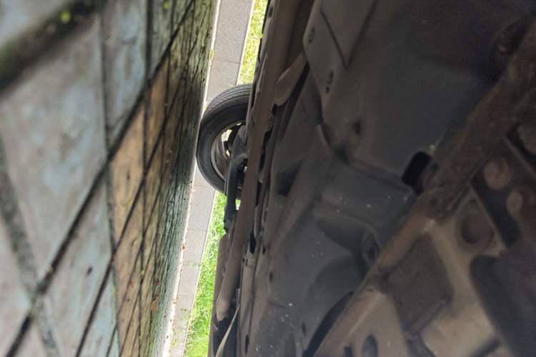 Used Haval H8 2015 2.0T Two-Wheel-Drive Elite Version Chassis Rear Left