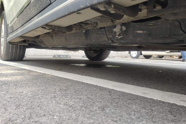 Used Haval H8 2015 2.0T Two-Wheel Drive Comfort Version Chassis Rear Left