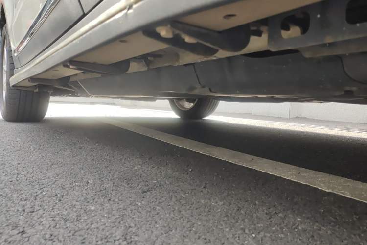 Used Haval H8 2015 2.0T Two-Wheel-Drive Elite Version Chassis Rear Left