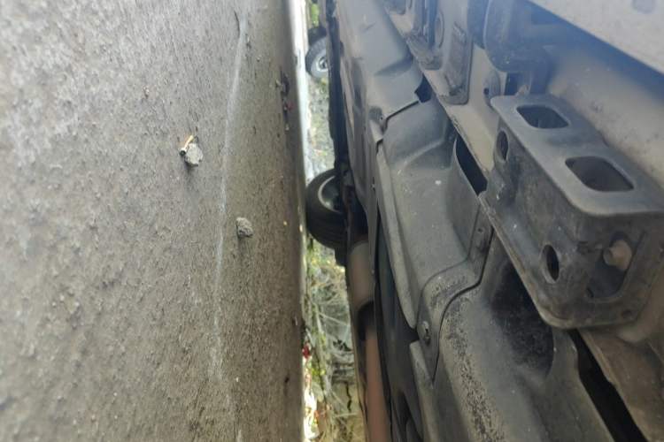 Used Haval H8 2015 2.0T Two-Wheel-Drive Elite Version Chassis Rear Left
