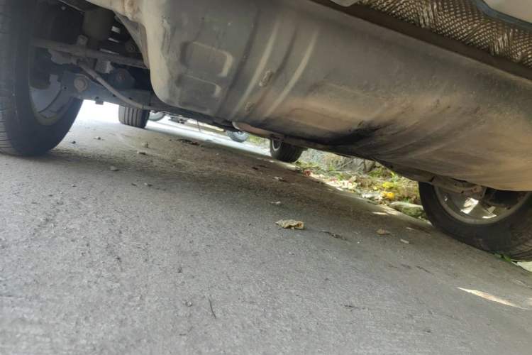 Used Haval H8 2015 2.0T Two-Wheel-Drive Elite Version Chassis Rear