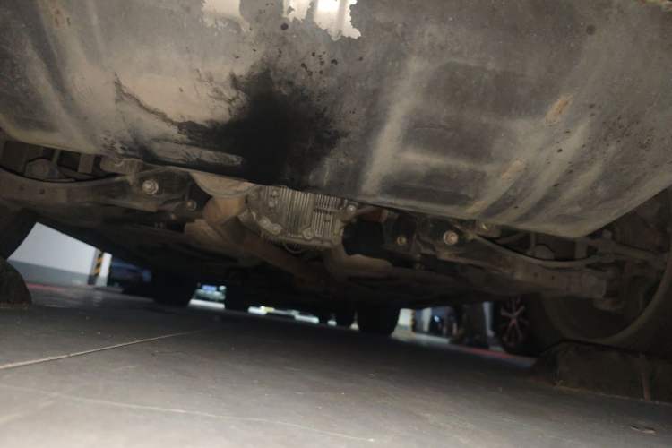 Used Haval H8 2015 2.0T Two-Wheel Drive Comfort Version Chassis Rear