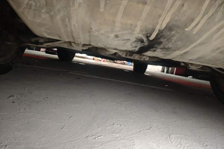 Used Haval H8 2015 2.0T Two-Wheel-Drive Luxury Version Chassis Rear