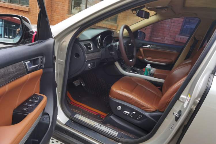 Used Haval H8 2015 2.0T Four-Wheel Drive Comfort Version Driver Seat