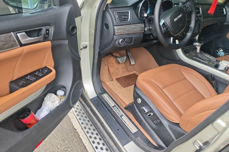 Used Haval H8 2015 2.0T Two-Wheel Drive Comfort Version Driver Seat