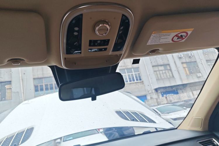 Used Haval H8 2015 2.0T Two-Wheel-Drive Standard Version Headliner