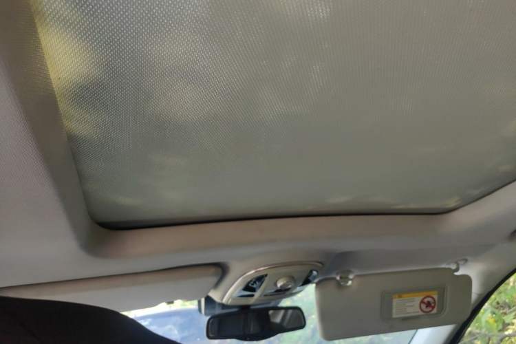 Used Haval H8 2015 2.0T Two-Wheel-Drive Elite Version Headliner