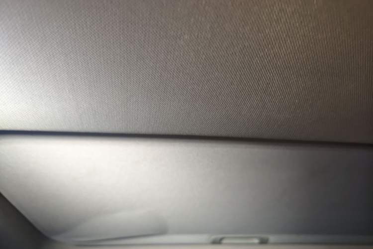 Used Haval H8 2015 2.0T Two-Wheel-Drive Luxury Version Headliner