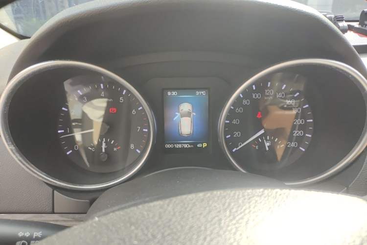 Used Haval H8 2015 2.0T Two-Wheel-Drive Elite Version Instrument Cluster