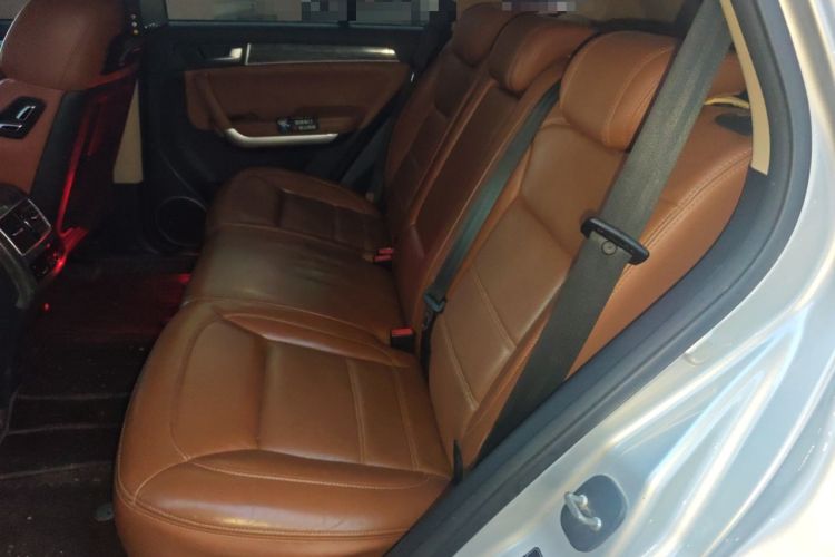 Used Haval H8 2015 2.0T Four-Wheel Drive Prestige Version Left Rear Seat