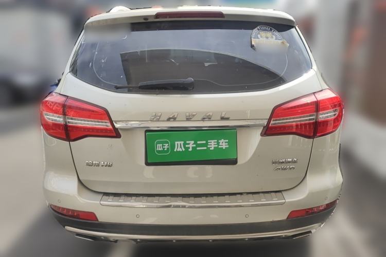 Used Haval H8 2015 2.0T Two-Wheel-Drive Elite Version Rear