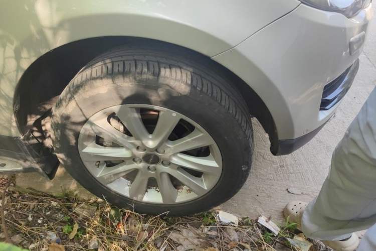 Used Haval H8 2015 2.0T Two-Wheel-Drive Elite Version Right Front Wheel Hub