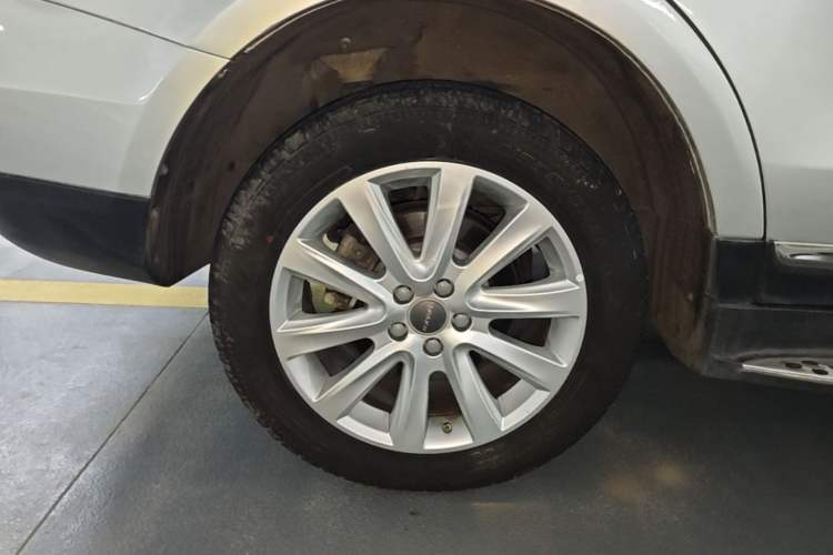 Used Haval H8 2015 2.0T Two-Wheel Drive Comfort Version Right Rear Wheel Hub