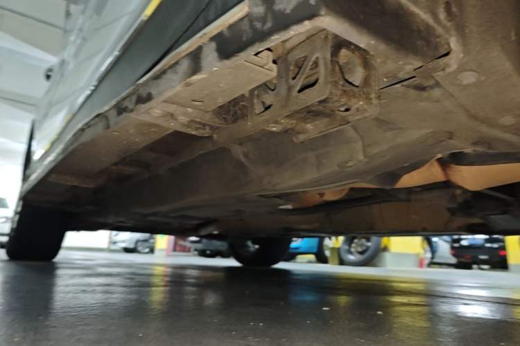 Used Haval H8 2015 2.0T Two-Wheel Drive Comfort Version Right Side Sill