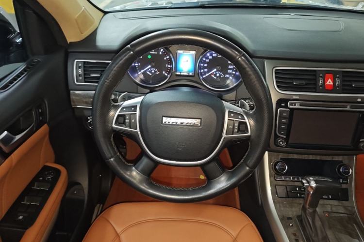 Used Haval H8 2015 2.0T Two-Wheel Drive Comfort Version Steering Wheel