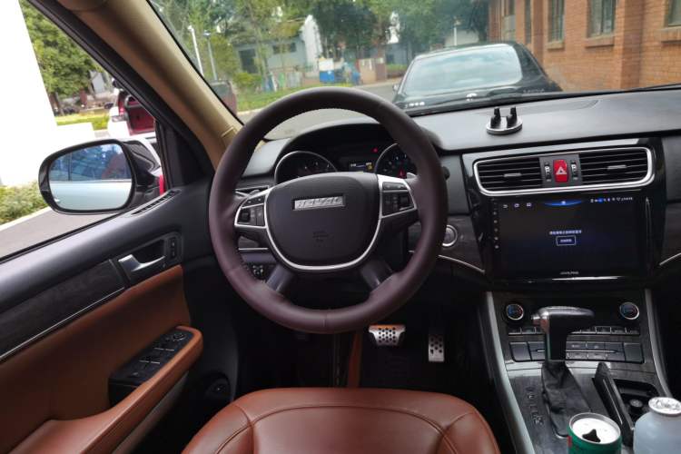 Used Haval H8 2015 2.0T Four-Wheel Drive Comfort Version Steering Wheel