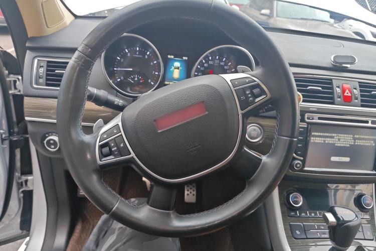 Used Haval H8 2015 2.0T Two-Wheel-Drive Standard Version Steering Wheel