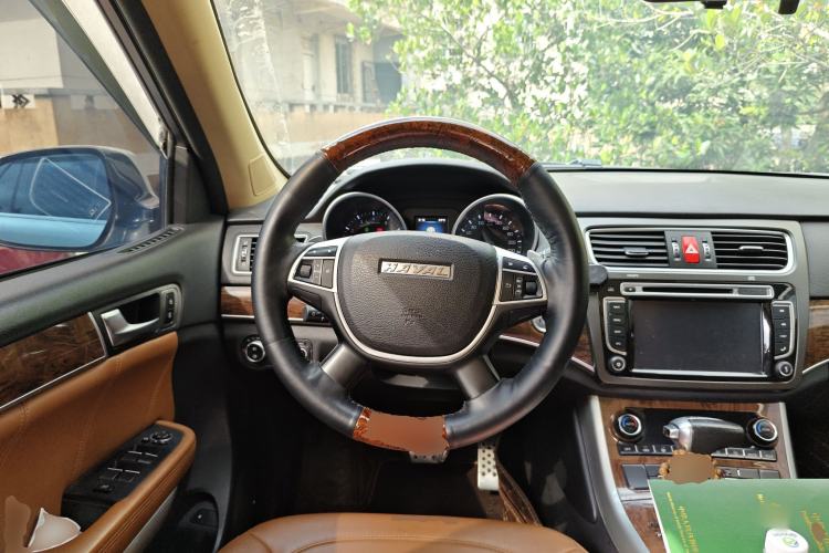 Used Haval H8 2015 2.0T Four-Wheel Drive Comfort Version Steering Wheel