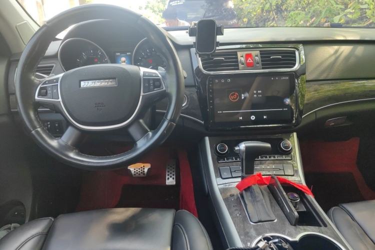 Used Haval H8 2015 2.0T Two-Wheel-Drive Elite Version Steering Wheel