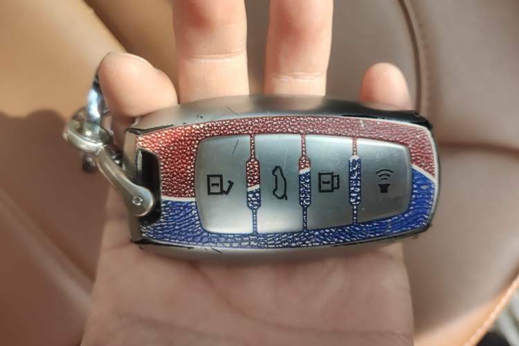 Used Haval H8 2015 2.0T Two-Wheel-Drive Elite Version Vehicle Key