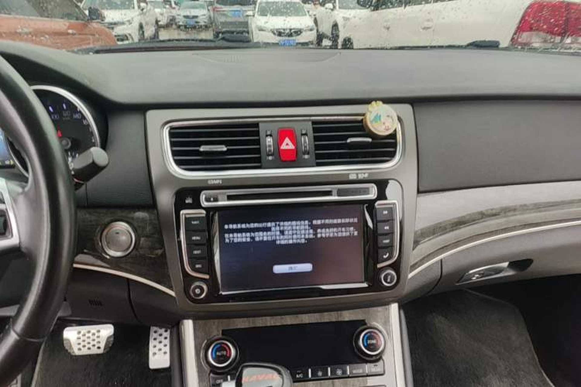 Used Haval H8 2015 2.0T Two-Wheel-Drive Standard Version Audio And AC Panel