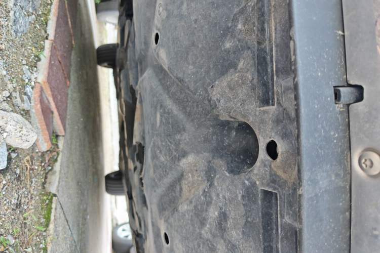 Used Haval H8 2015 2.0T Two-Wheel-Drive Standard Version Chassis Front