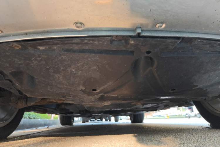 Used Haval H8 2015 2.0T Four-Wheel Drive Elite Model Chassis Front