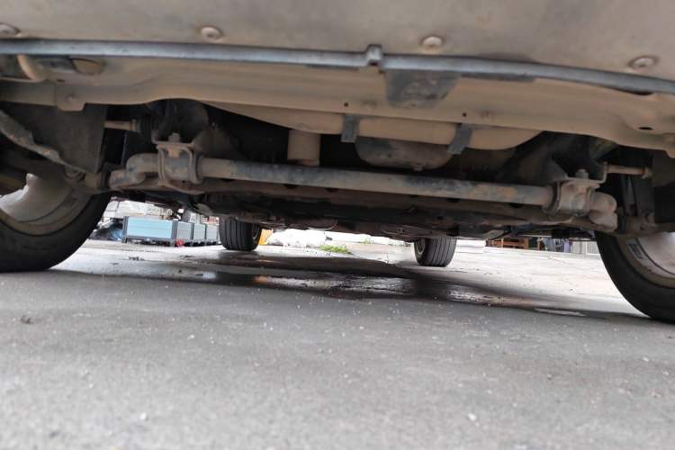 Used Haval H8 2015 2.0T Two-Wheel-Drive Luxury Version Chassis Front