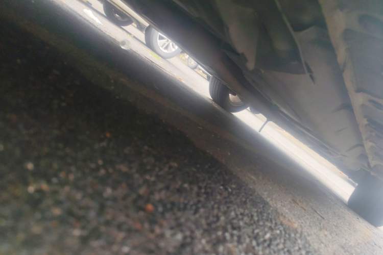 Used Haval H8 2015 2.0T Two-Wheel Drive Comfort Version Chassis Front Left
