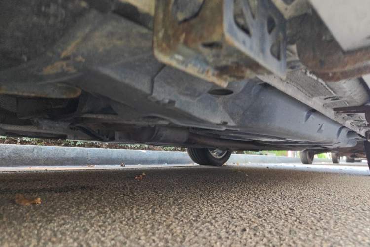 Used Haval H8 2015 2.0T Four-Wheel Drive Elite Model Chassis Front Left
