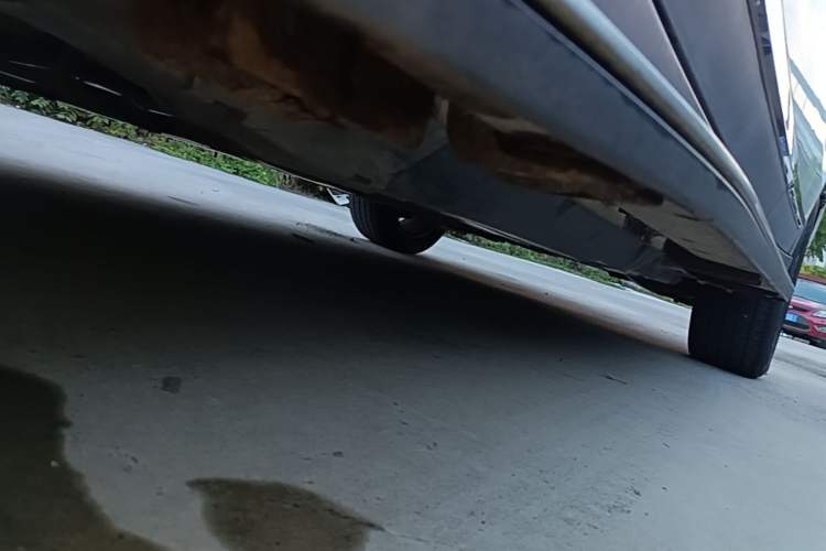 Used Haval H8 2015 2.0T Two-Wheel Drive Comfort Version Chassis Front Left