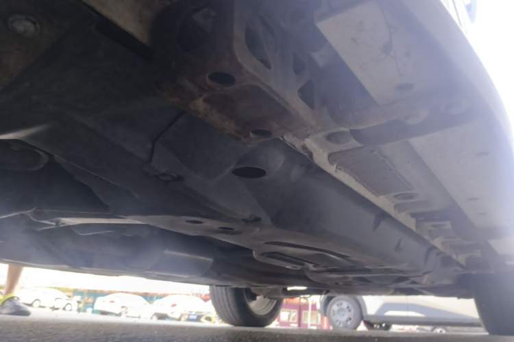 Used Haval H8 2015 2.0T Four-Wheel Drive Luxury Model Chassis Front Left