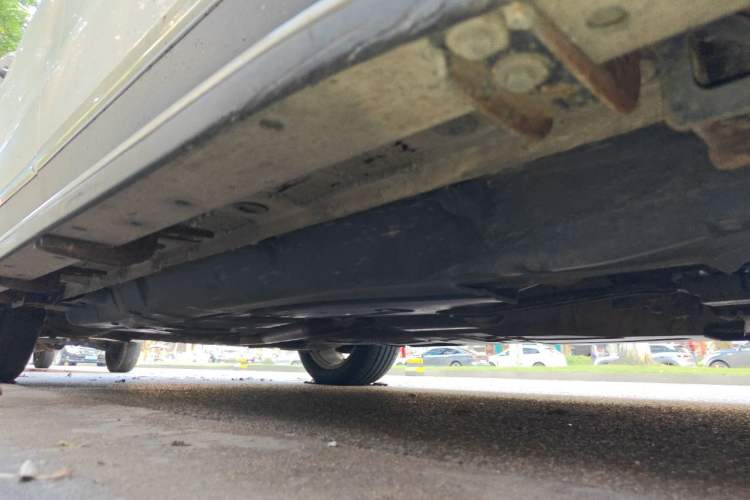 Used Haval H8 2015 2.0T Four-Wheel Drive Elite Model Chassis Front Right