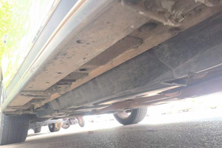 Used Haval H8 2015 2.0T Four-Wheel Drive Comfort Version Chassis Front Right