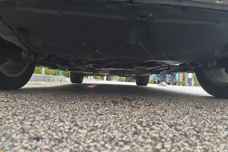 Used Haval H8 2015 2.0T Four-Wheel Drive Comfort Version Chassis Front