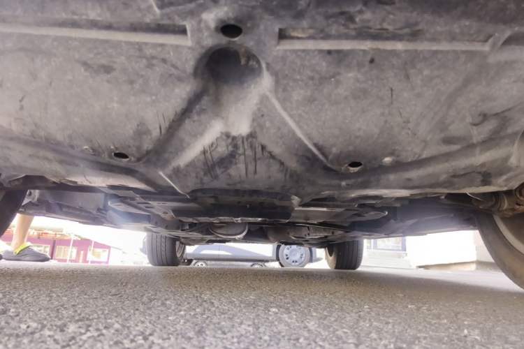 Used Haval H8 2015 2.0T Four-Wheel Drive Luxury Model Chassis Front