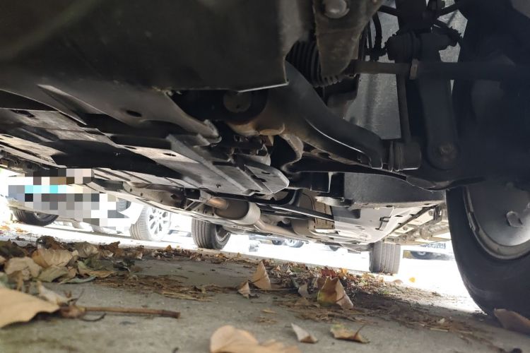 Used Haval H8 2015 2.0T Two-Wheel-Drive Standard Version Chassis Front