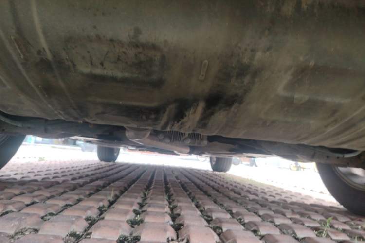 Used Haval H8 2015 2.0T Two-Wheel-Drive Standard Version Chassis Rear