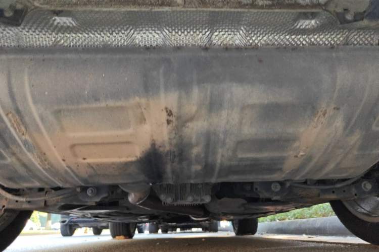 Used Haval H8 2015 2.0T Four-Wheel Drive Elite Model Chassis Rear