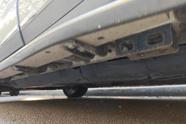 Used Haval H8 2015 2.0T Four-Wheel Drive Elite Model Chassis Rear Left