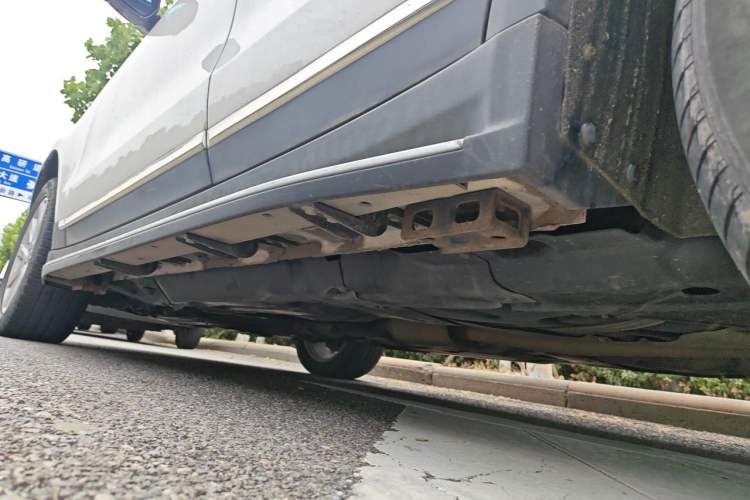 Used Haval H8 2015 2.0T Two-Wheel-Drive Elite Version Chassis Rear Left
